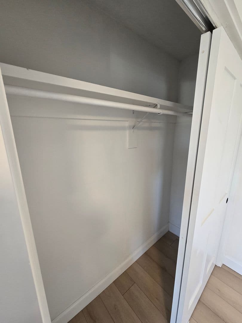 Beverly Apartment: 297-299 Cabot Street