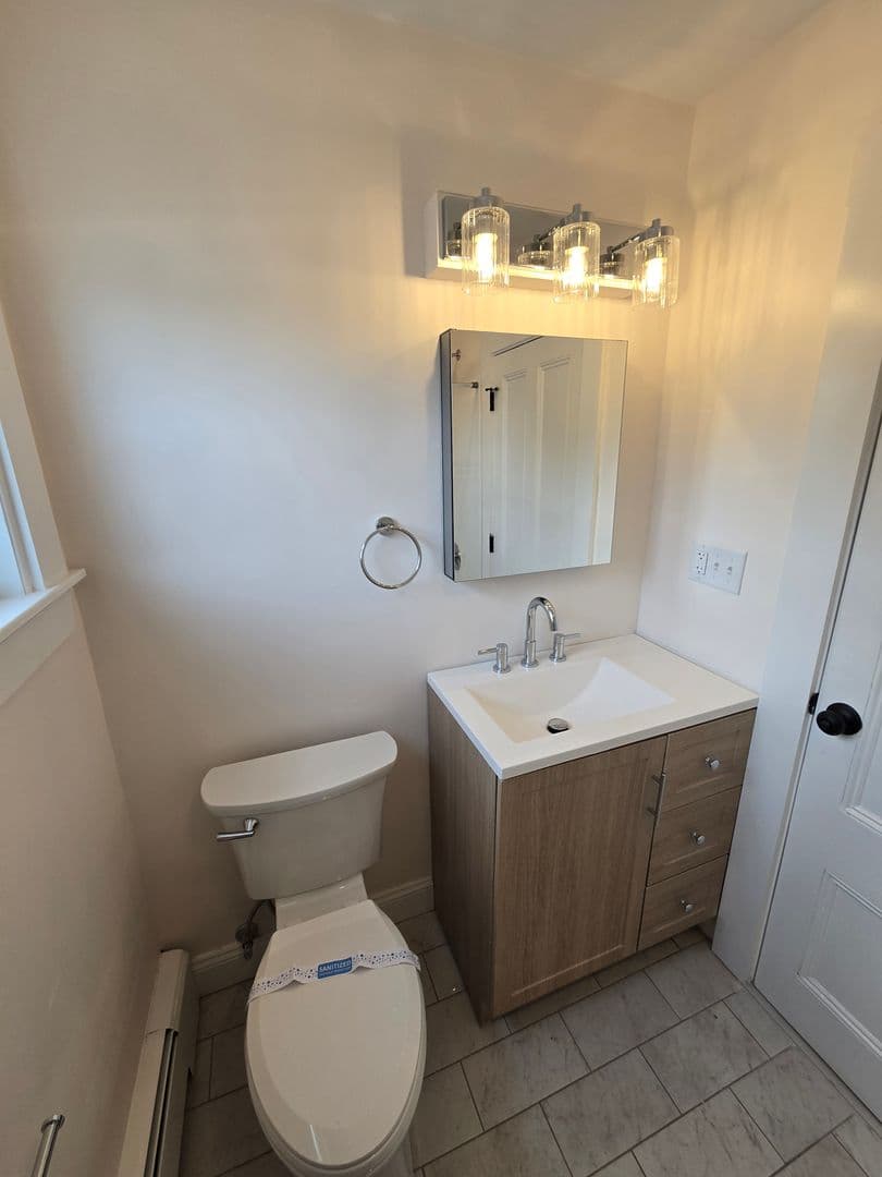 Beverly Apartment: 297-299 Cabot Street