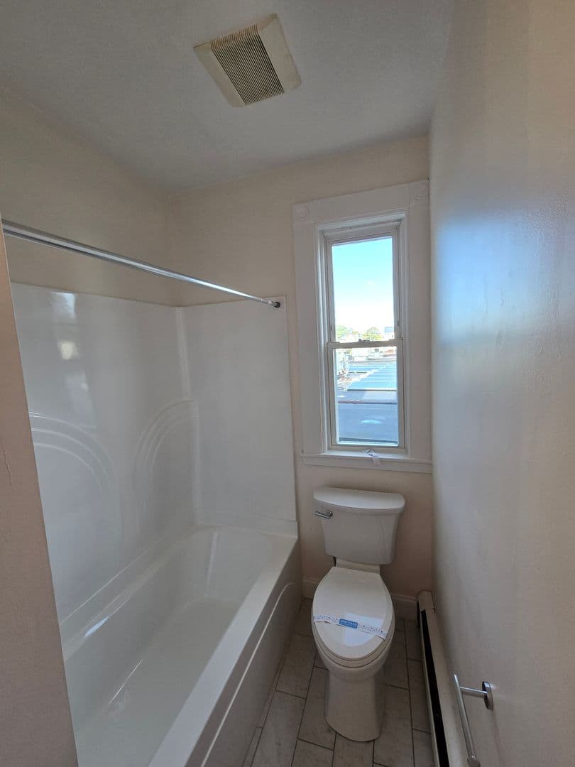 Beverly Apartment: 297-299 Cabot Street