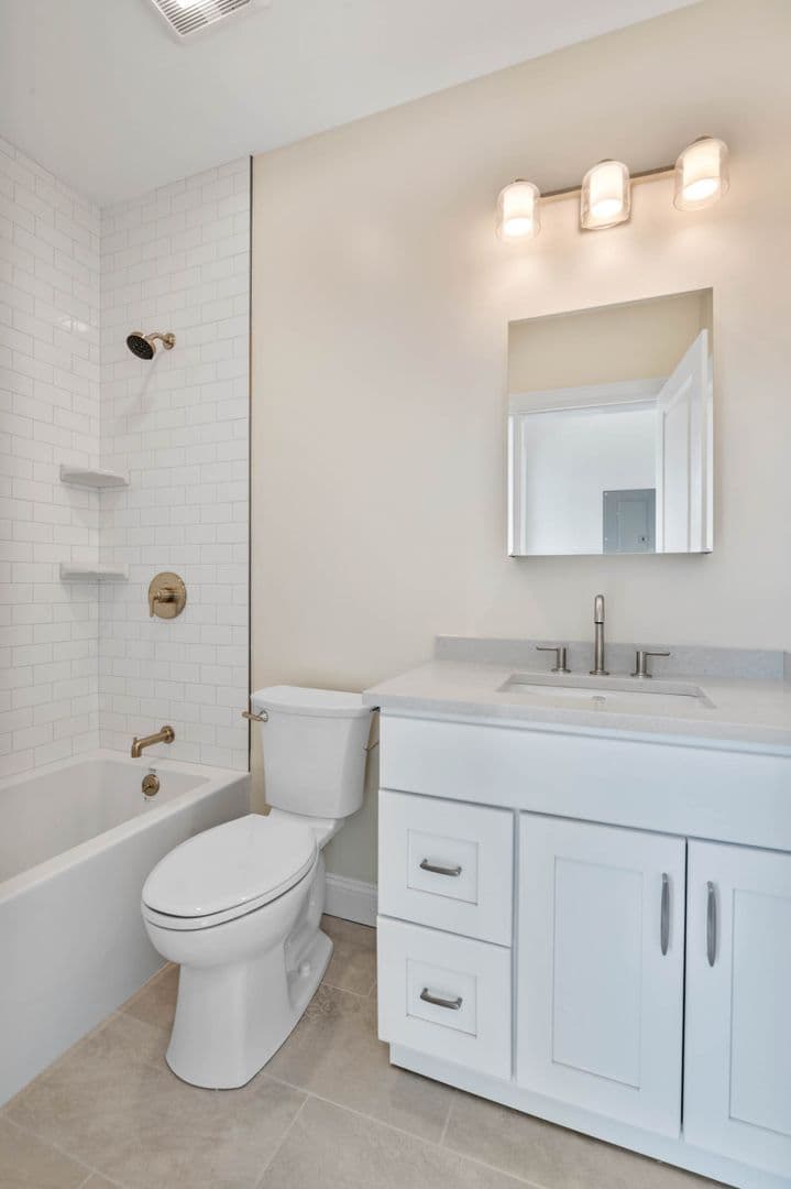 Salem Apartment: 14-22 New Derby Street