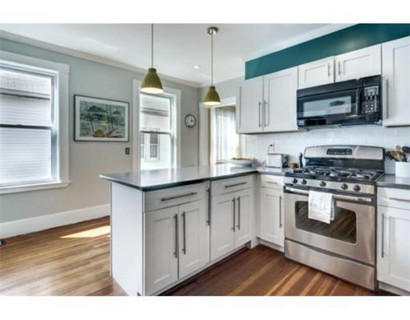 Salem Apartment: 28 Forrester Street