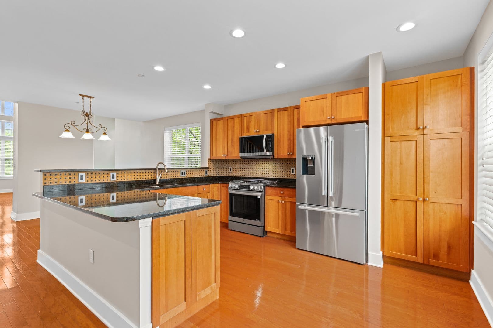 Andover House: 2 Powder Mill Sq. #1