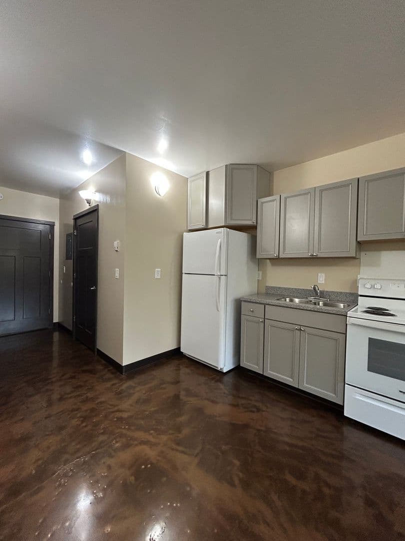 North Pole Apartment: 2727 Park Way