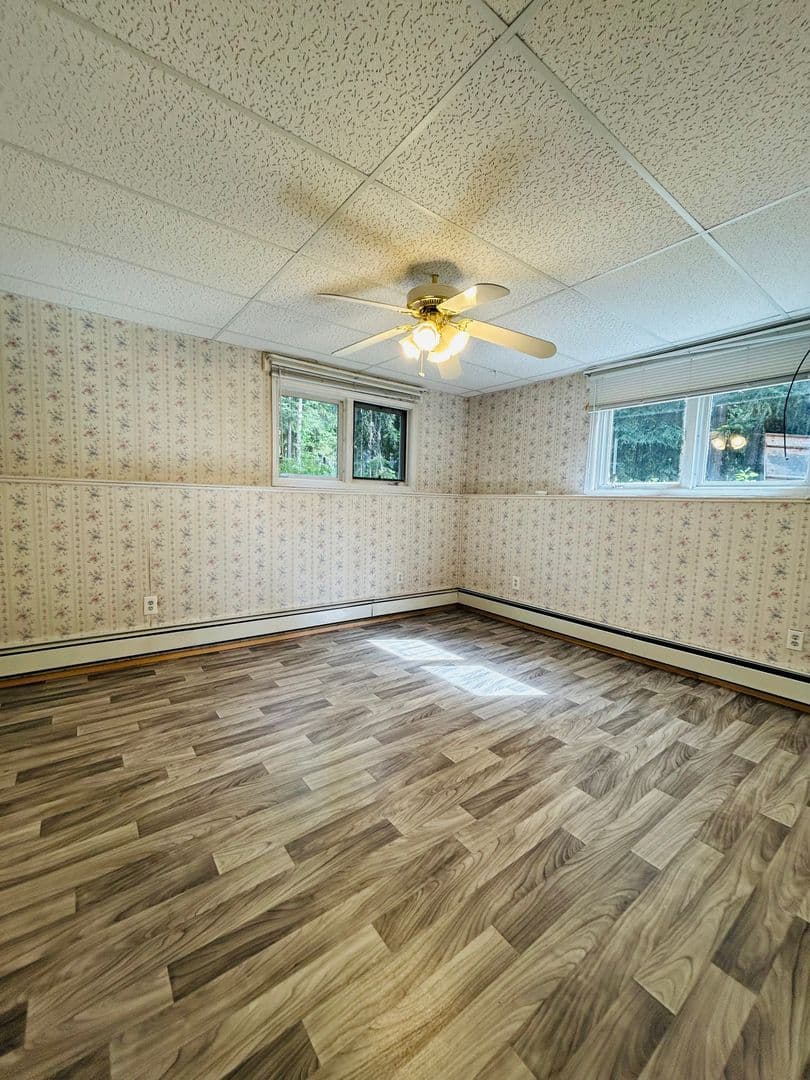 North Pole Apartment: 3273 Cache Way