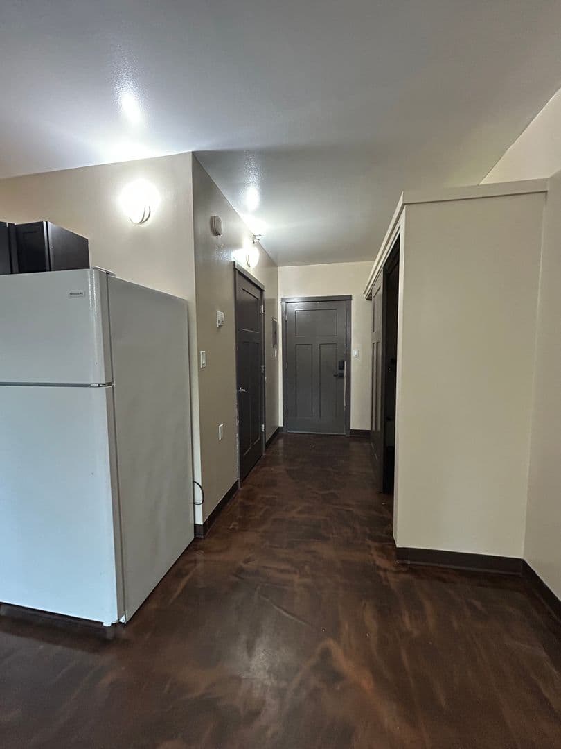 North Pole Apartment: 2727 Park Way