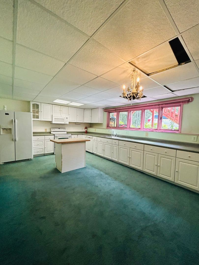 North Pole Apartment: 3273 Cache Way