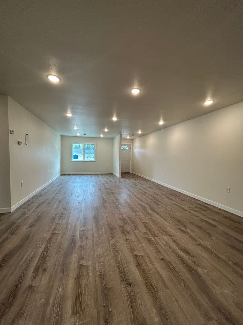 North Pole Apartment: 2644 Roseanne Court - Unit 1