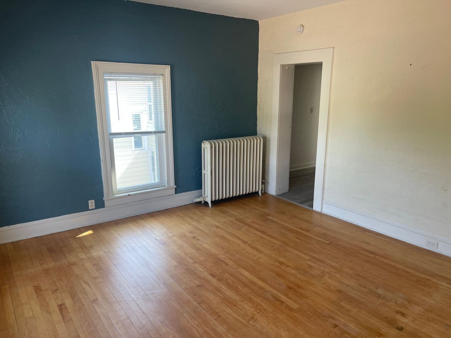 Oshkosh Apartment: 621 Jackson Street