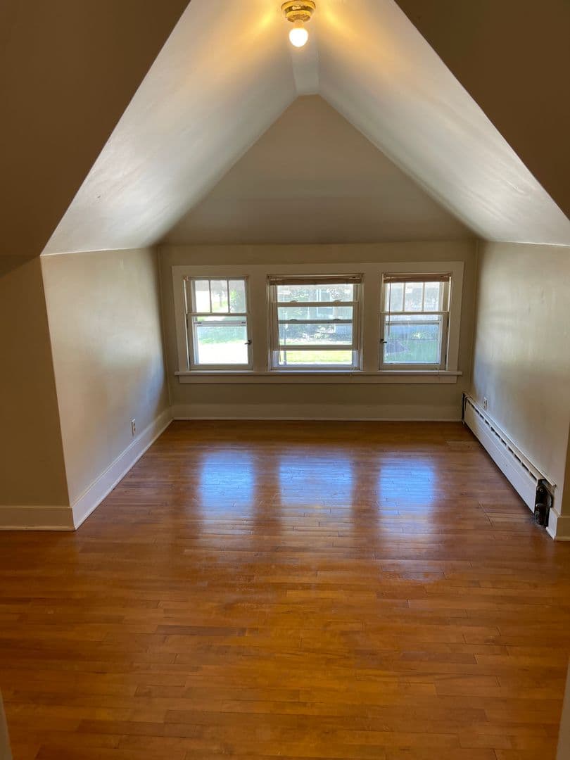 Oshkosh House: 636 Jackson
