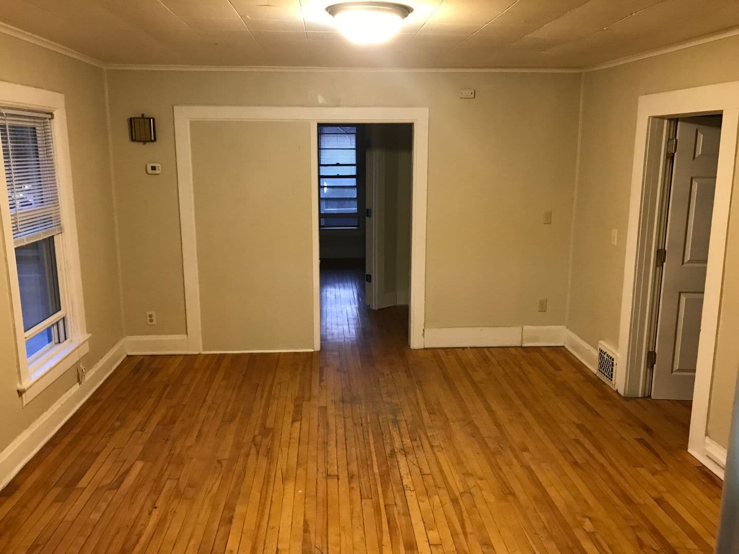 Oshkosh Apartment: 642 Jackson