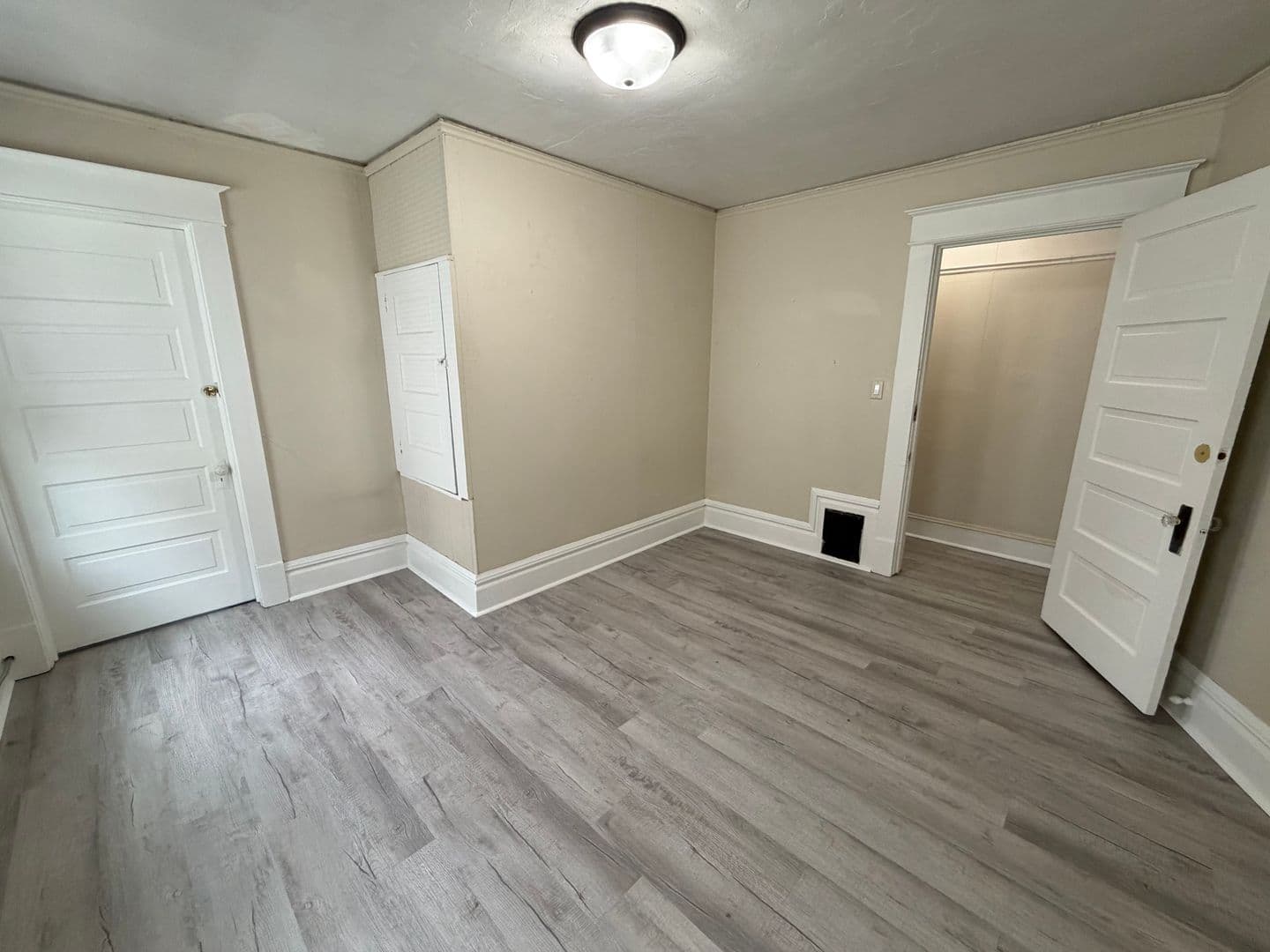 Oshkosh Apartment: 509 High Ave