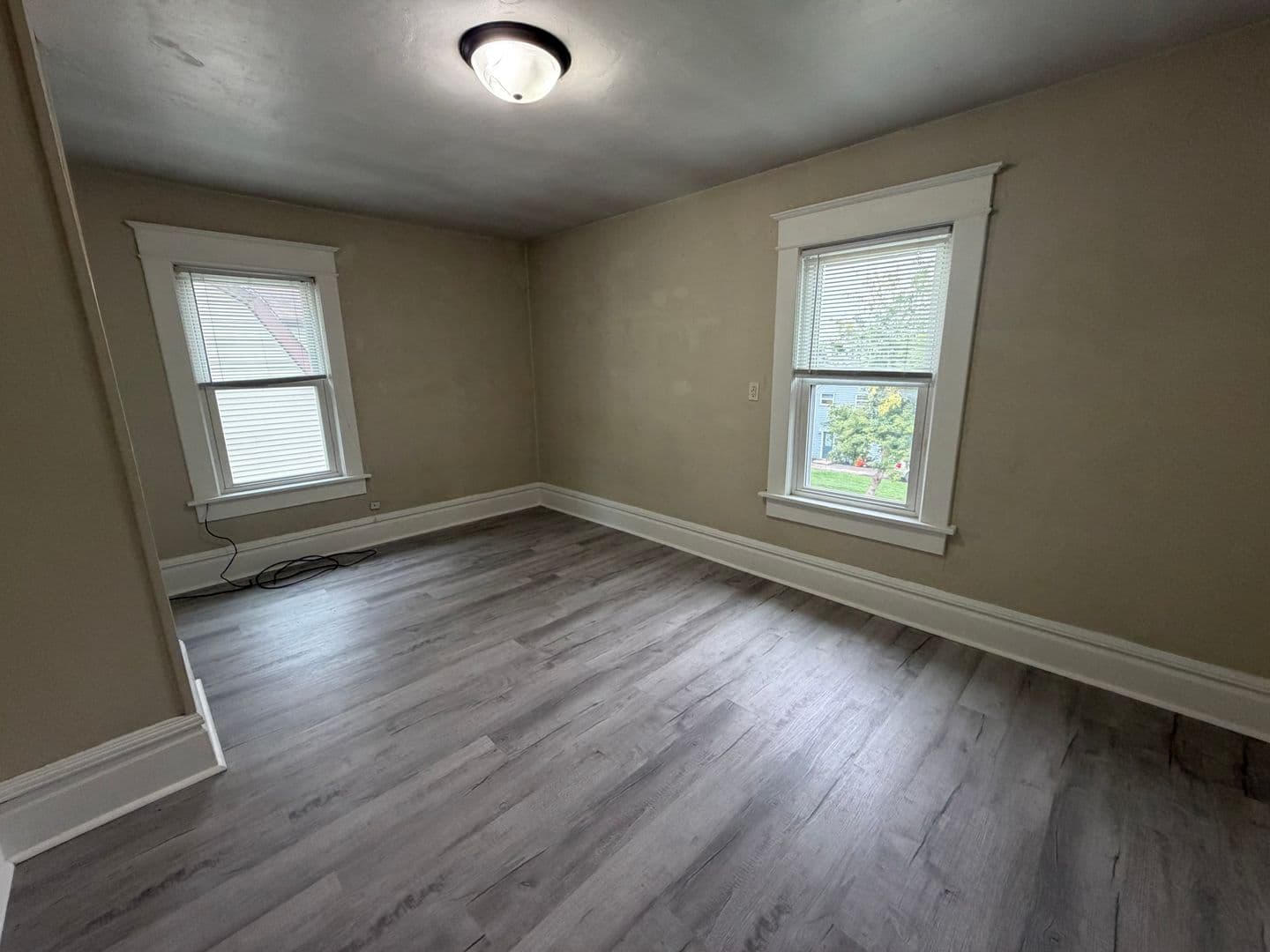 Oshkosh Apartment: 509 High Ave