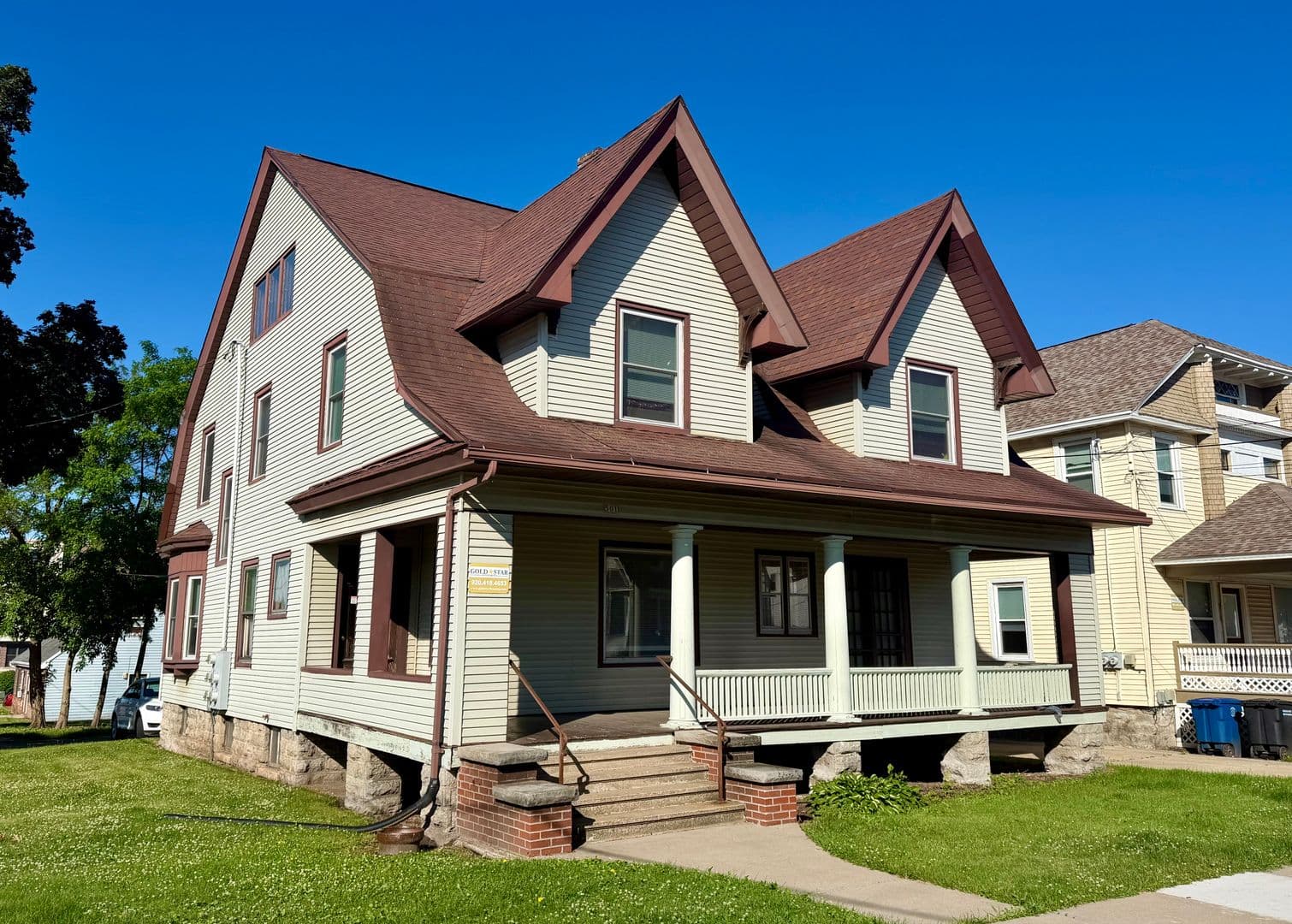 Oshkosh Apartment: 501 High Ave