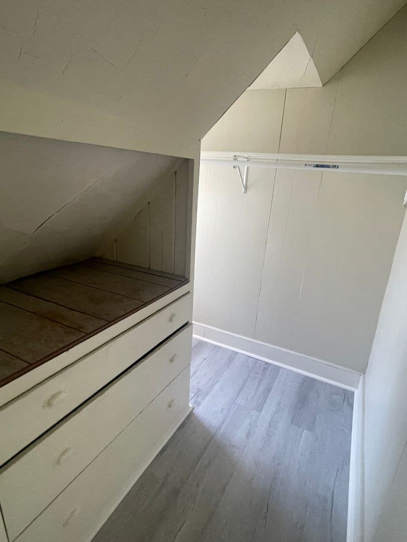 Oshkosh Apartment: 621 Jackson Street