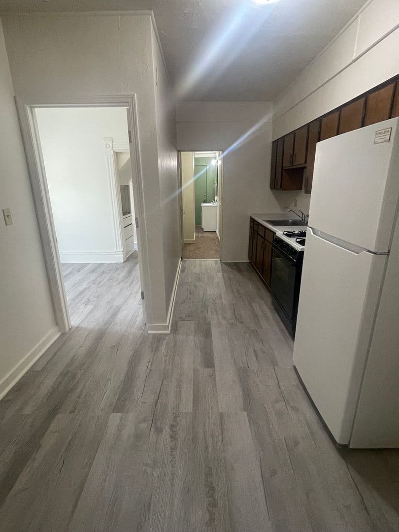 Oshkosh Apartment: 621 Jackson Street