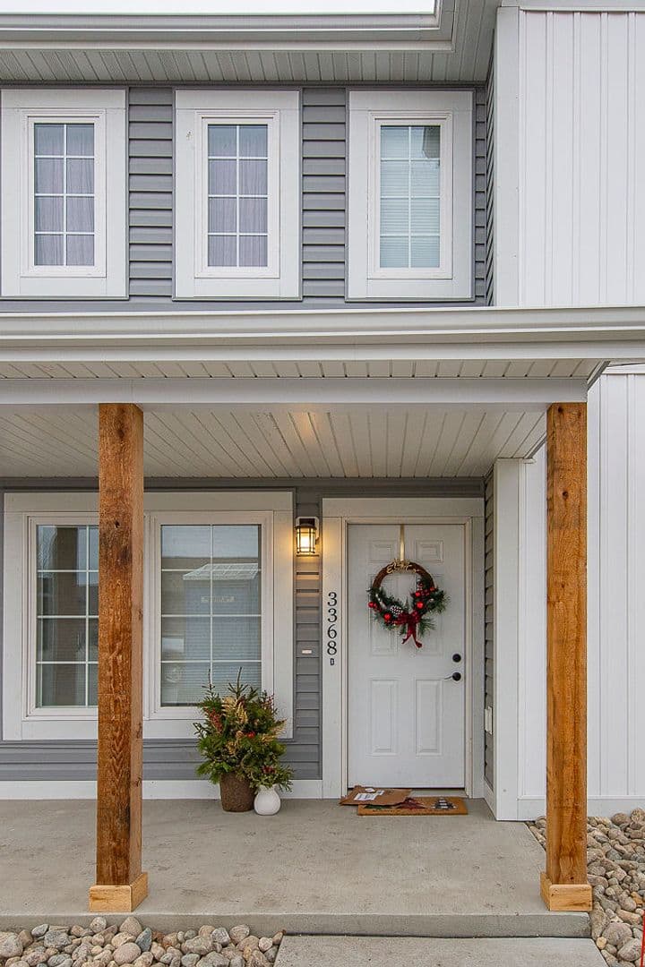 Bismarck House: 125 Sleeper Way