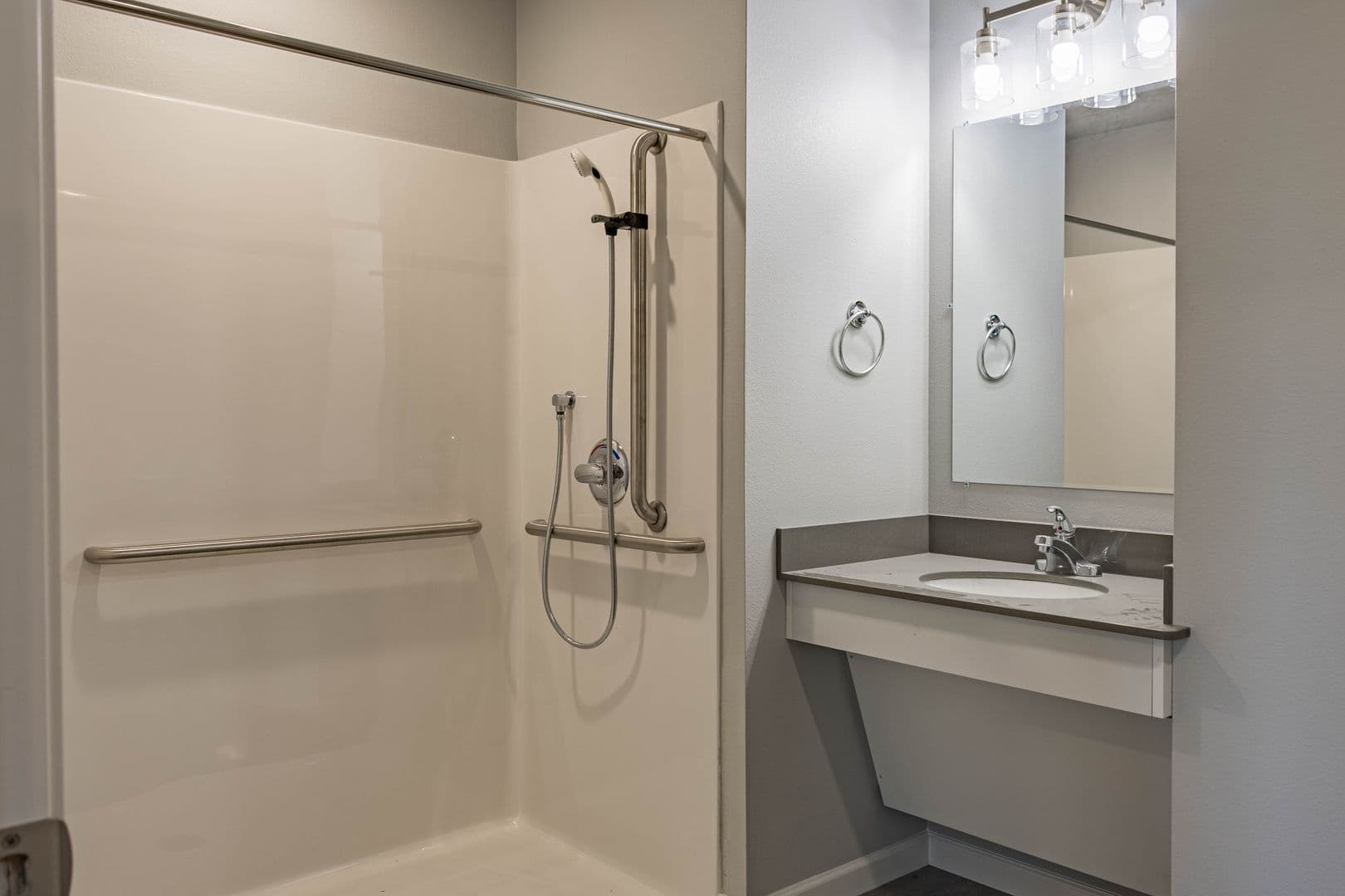 Mandan Townhome: 2504 Aquarius Ave SE