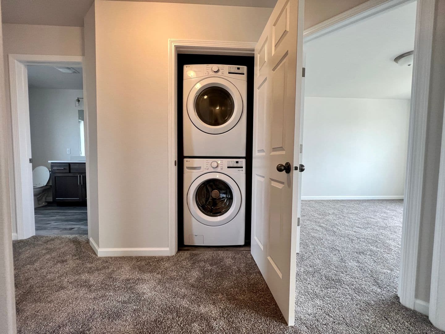 Lincoln House: 129 Marshall Loop
