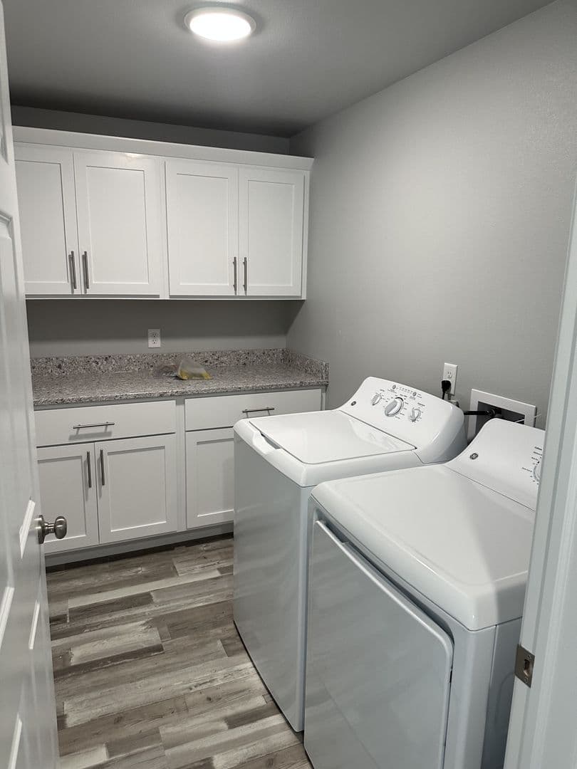 Lincoln House: 117 Marshall Loop