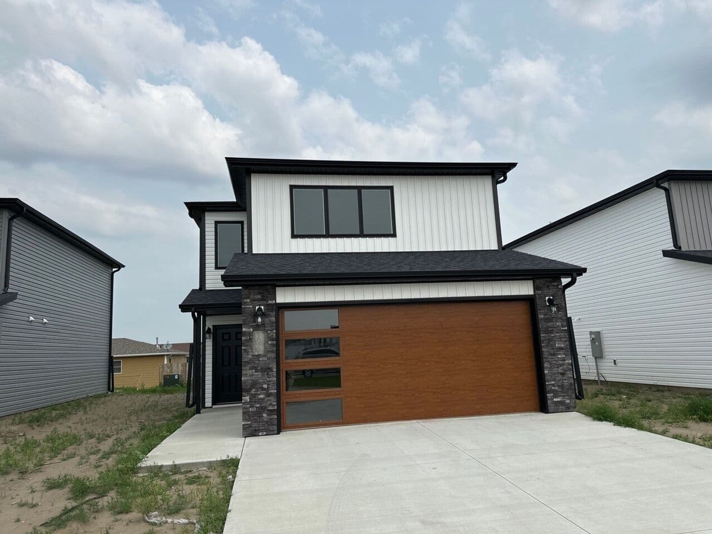 Lincoln House: 108 Marshall Loop