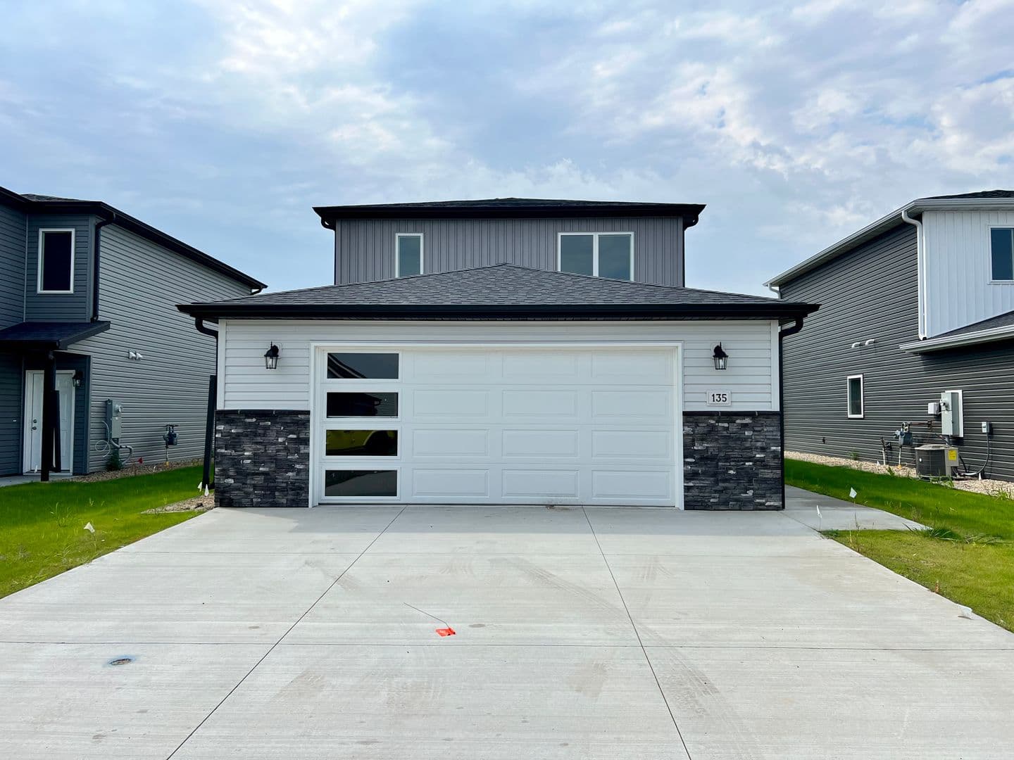 Lincoln House: 133 Marshall Loop