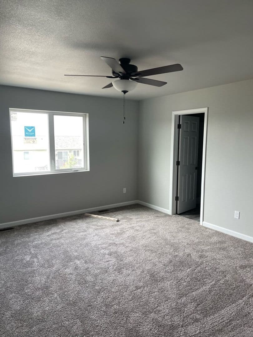 Lincoln Townhome: 126 Marshall Loop