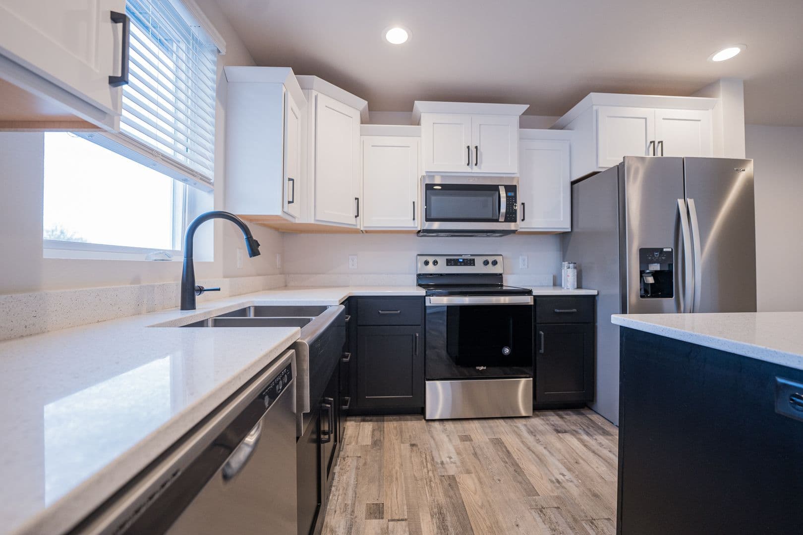 Mandan House: 3810 Lillian Ct SE