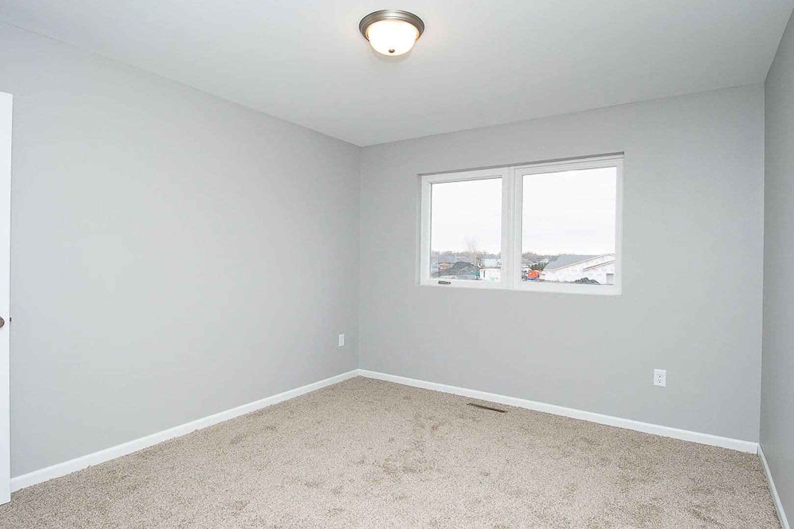 Bismarck House: 125 Sleeper Way