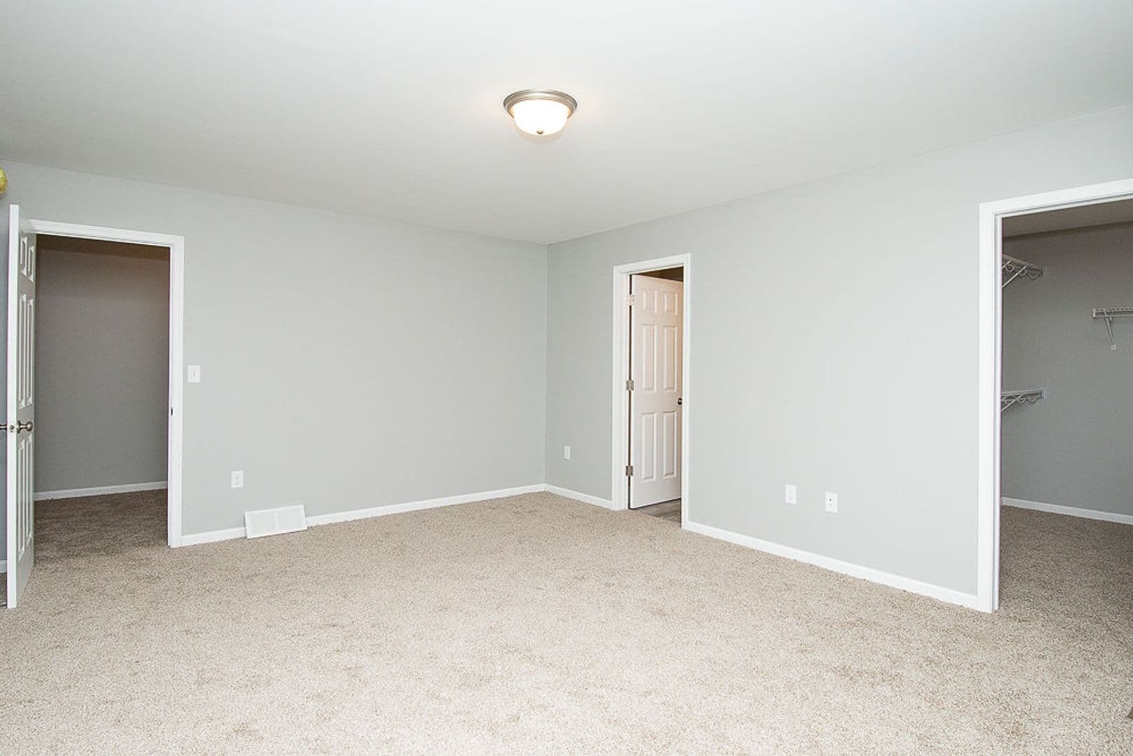 Bismarck House: 125 Sleeper Way
