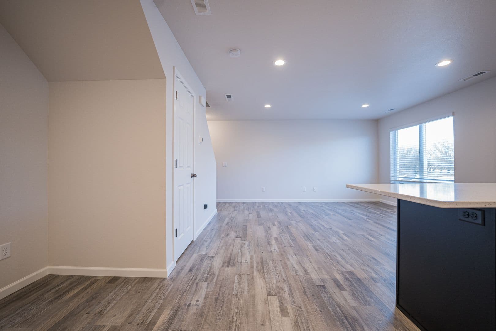 Mandan House: 3810 Lillian Ct SE