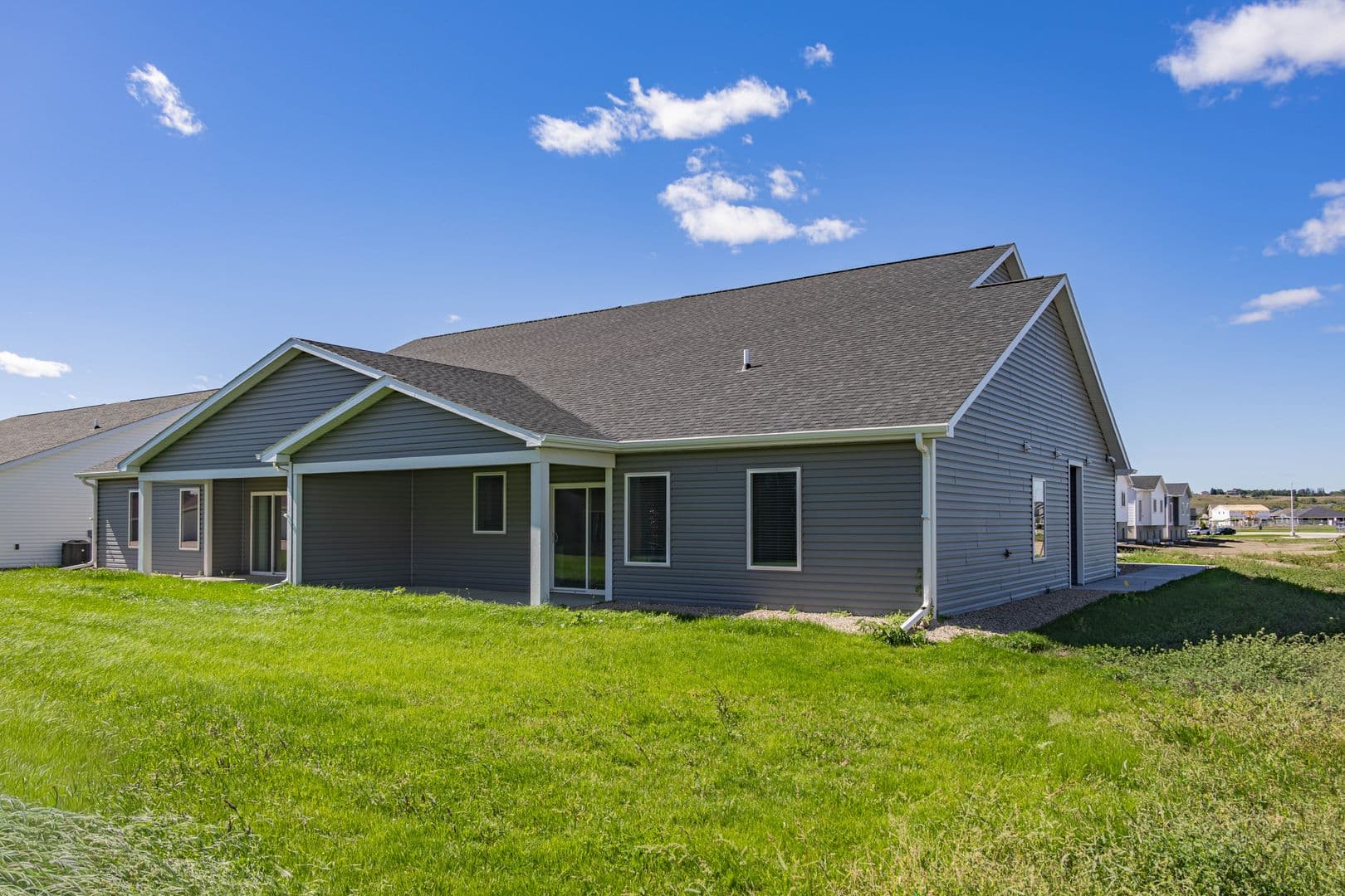 Mandan Townhome: 2504 Aquarius Ave SE