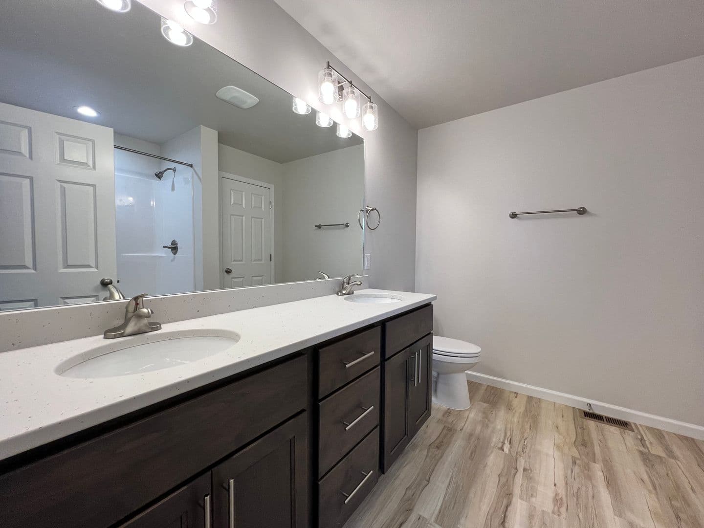 Lincoln House: 106 Marshall Loop