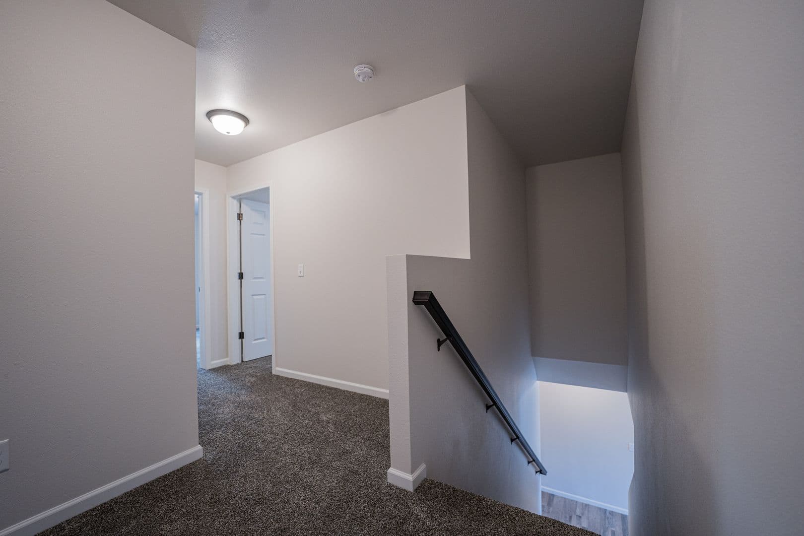 Mandan House: 3810 Lillian Ct SE