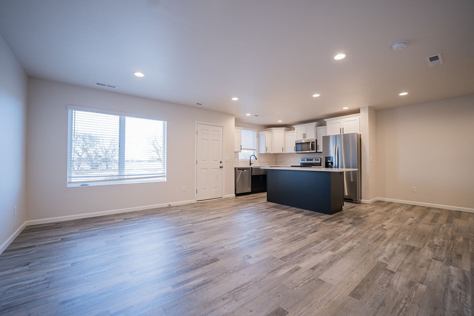 Mandan House: 3810 Lillian Ct SE