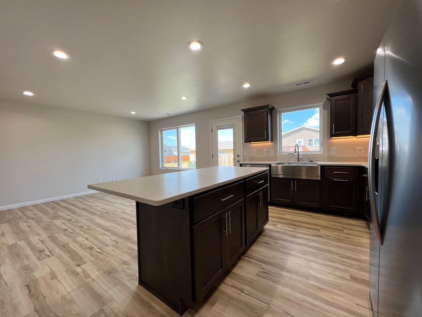 Lincoln House: 106 Marshall Loop