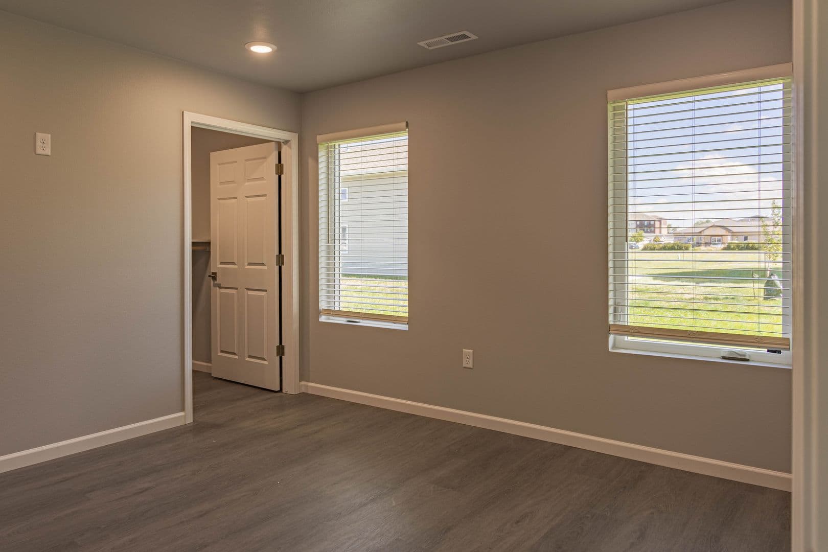 Mandan Townhome: 2504 Aquarius Ave SE