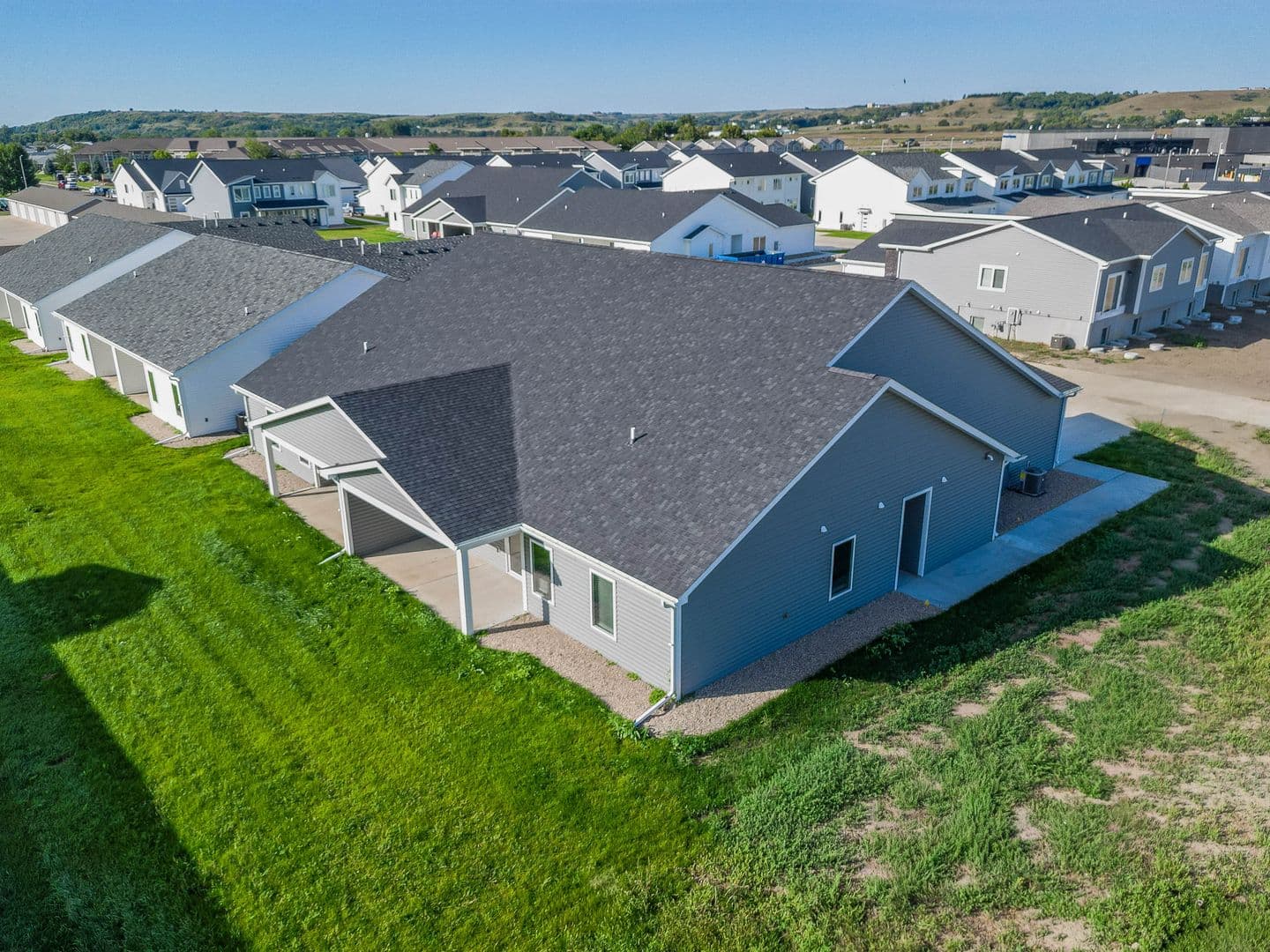 Mandan Townhome: 2504 Aquarius Ave SE