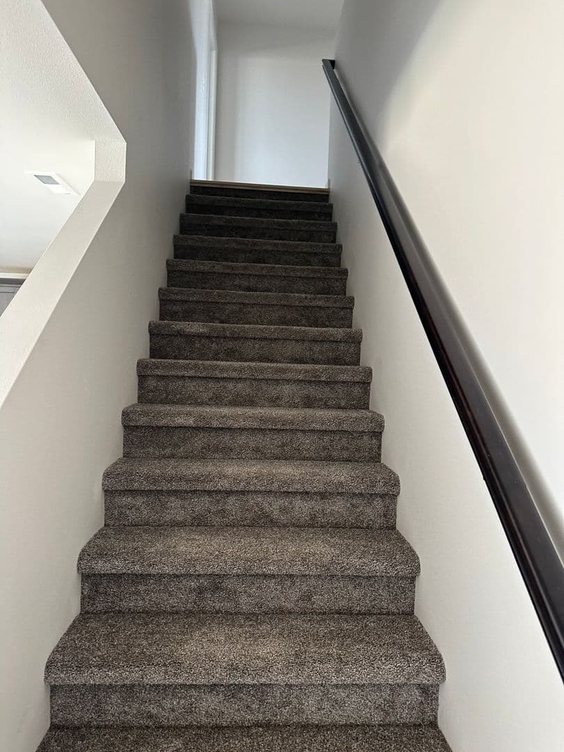 Lincoln House: 108 Marshall Loop