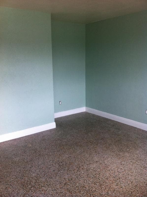 homestead Apartment: 565 SW
