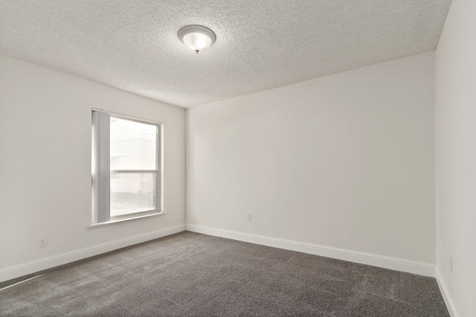 Davis Apartment: 1050 Lake Blvd.