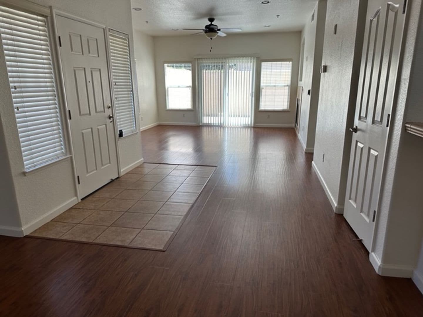 Sacramento Condo: 3301 N Park Dr #3916