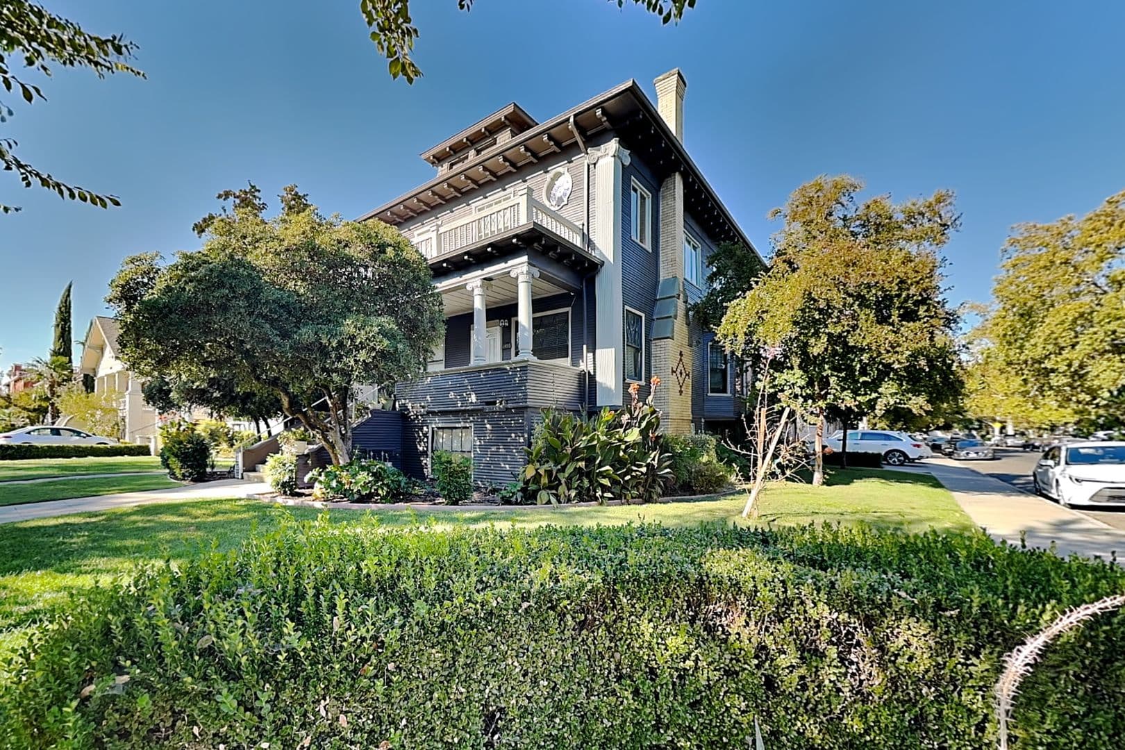 Sacramento Apartment: 3453-3455 J Street