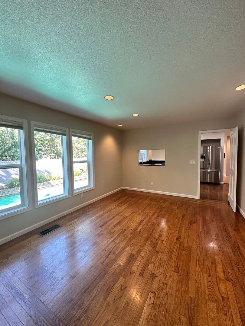 Sacramento House: 3636 Folsom Blvd.