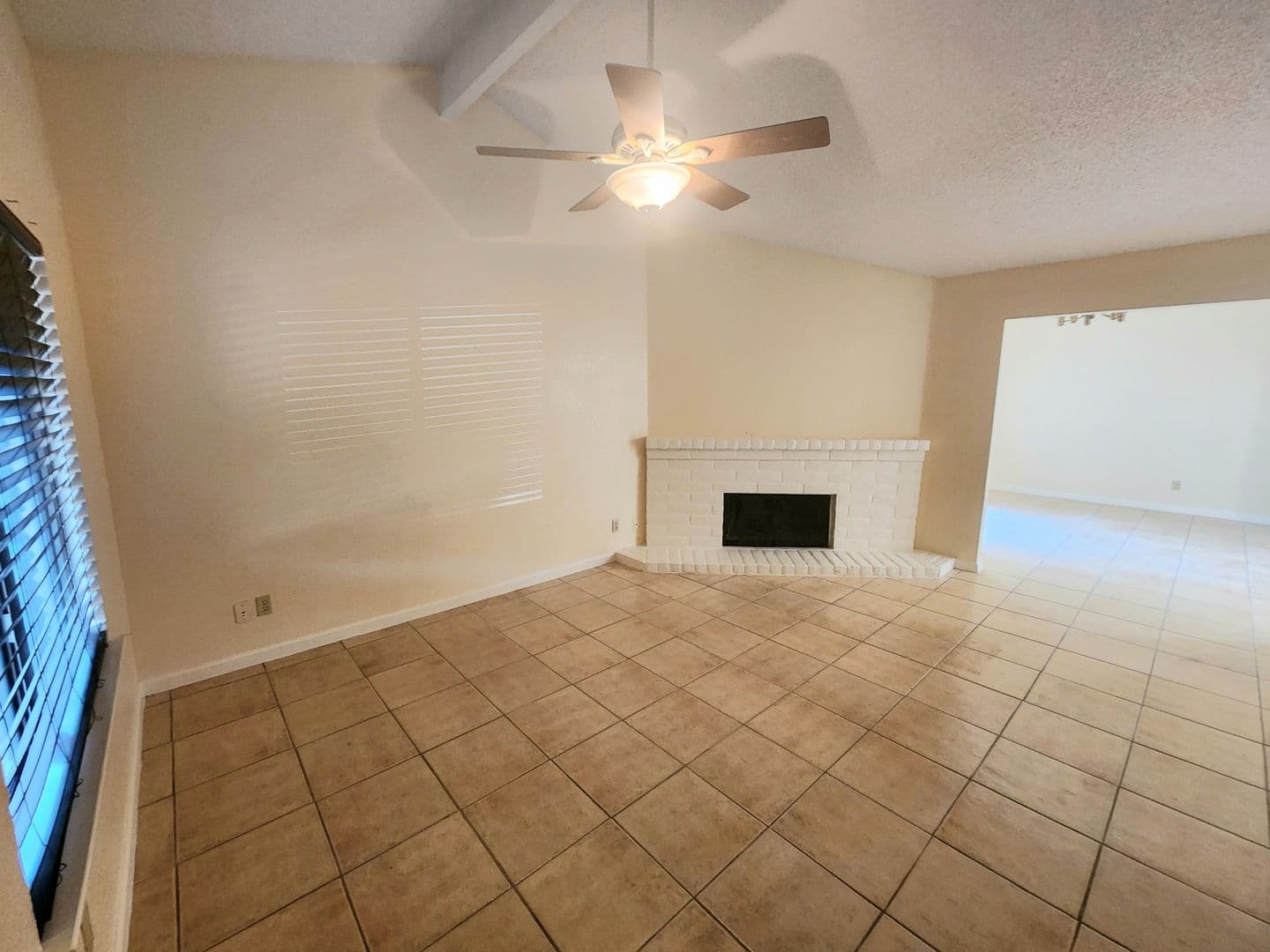 Sacramento Apartment: 4921-4923 Saddlerock Way