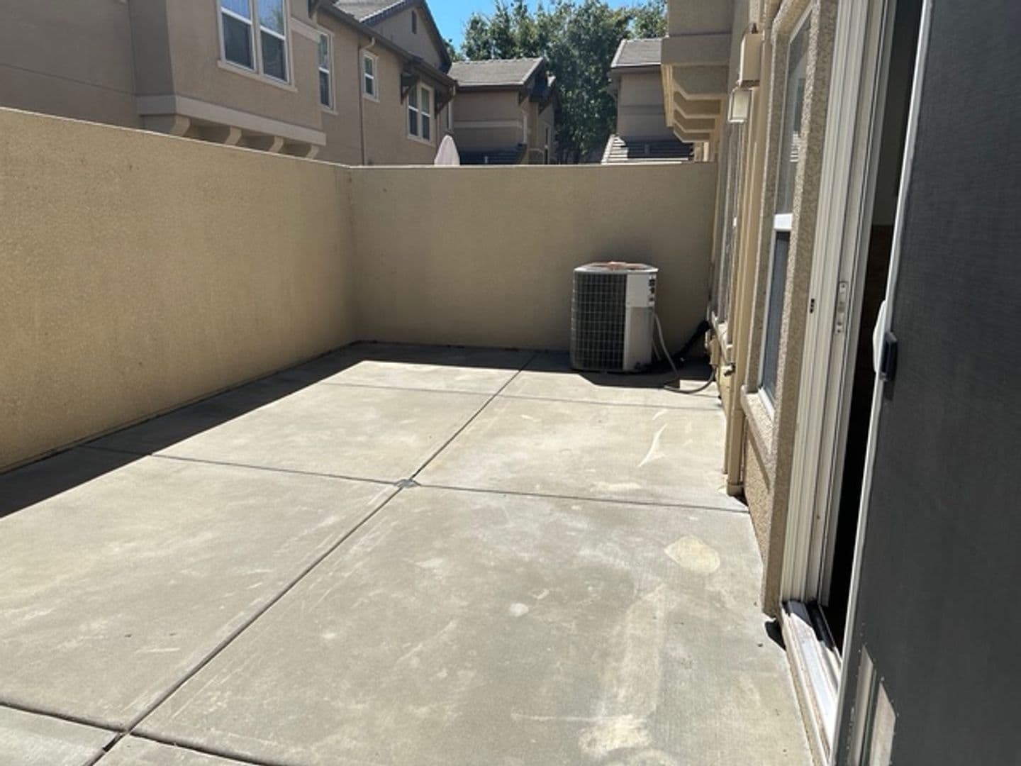 Sacramento Condo: 3301 N Park Dr #3916