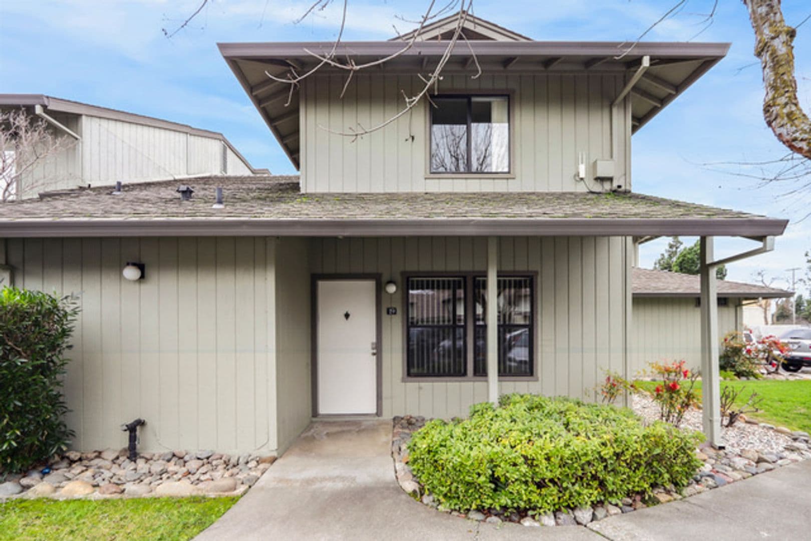 Davis Apartment: 2255 Sycamore Lane