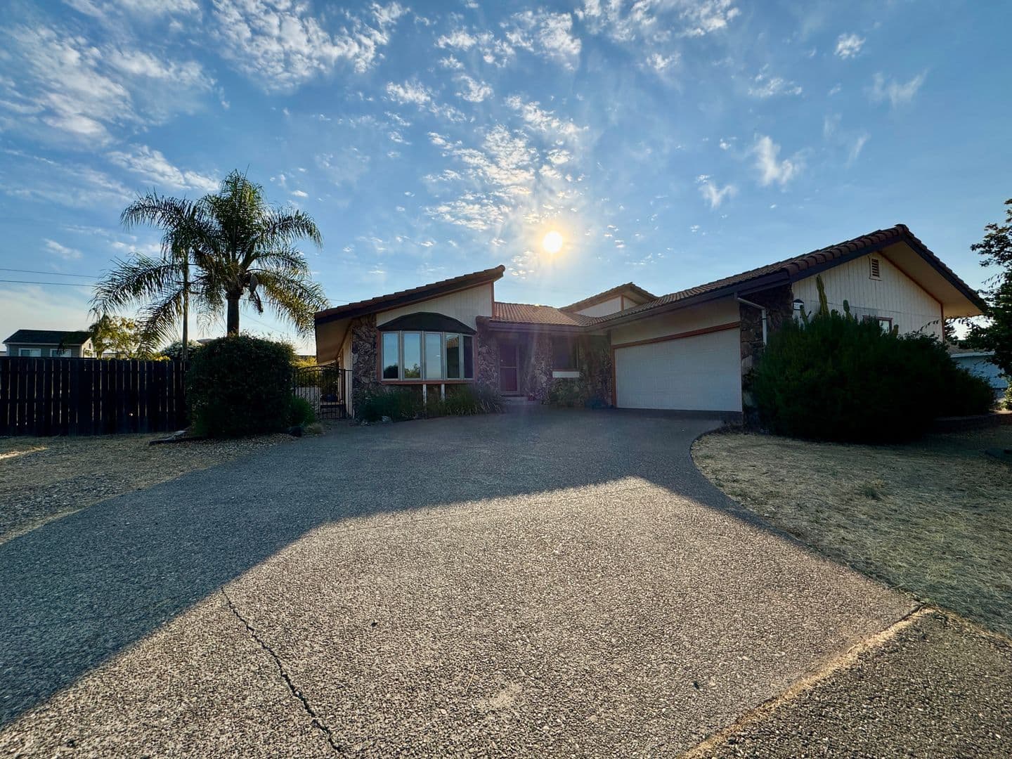 Cameron Park House: 2555 Westridge Drive