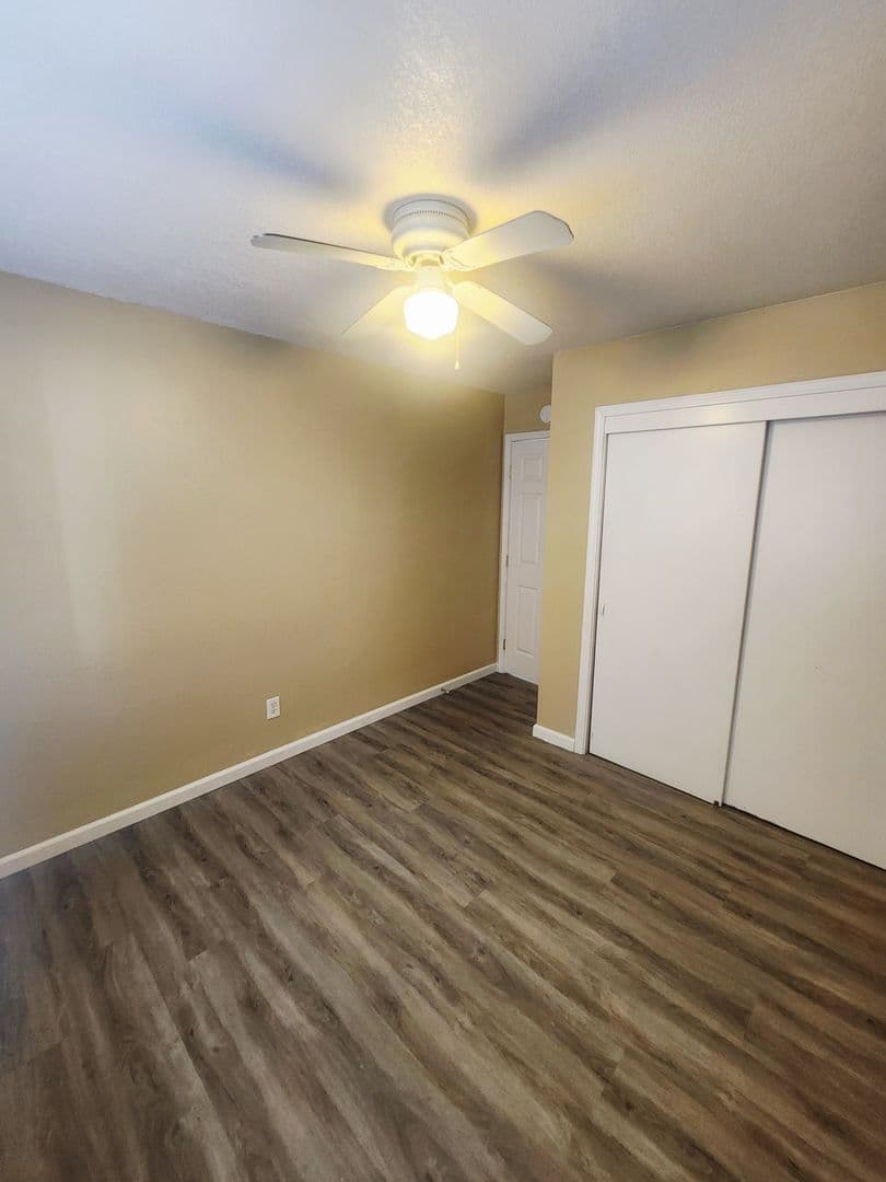 Carmichael House: 5274 Heritage Drive