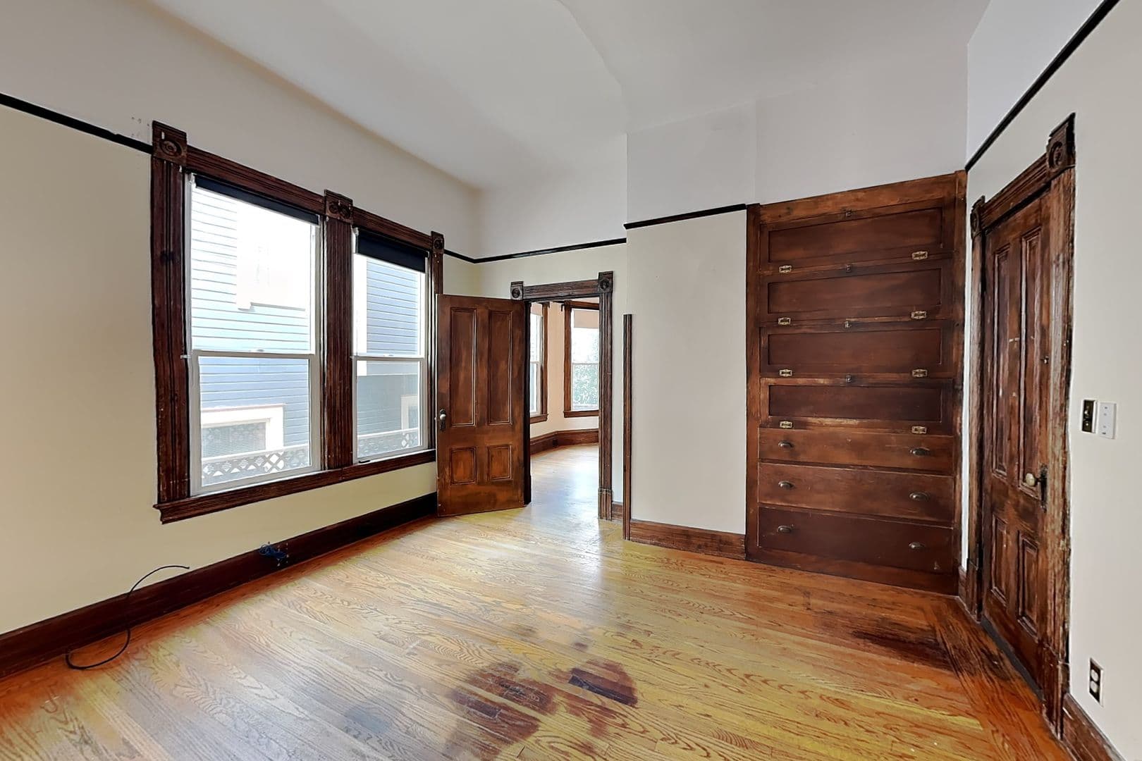 Sacramento Apartment: 2626 J Street