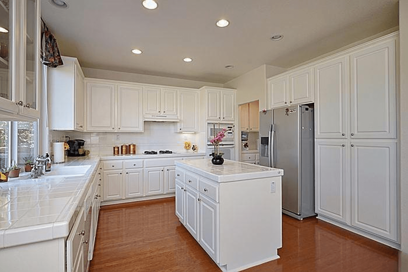 Davis House: 2951 Audubon Cir